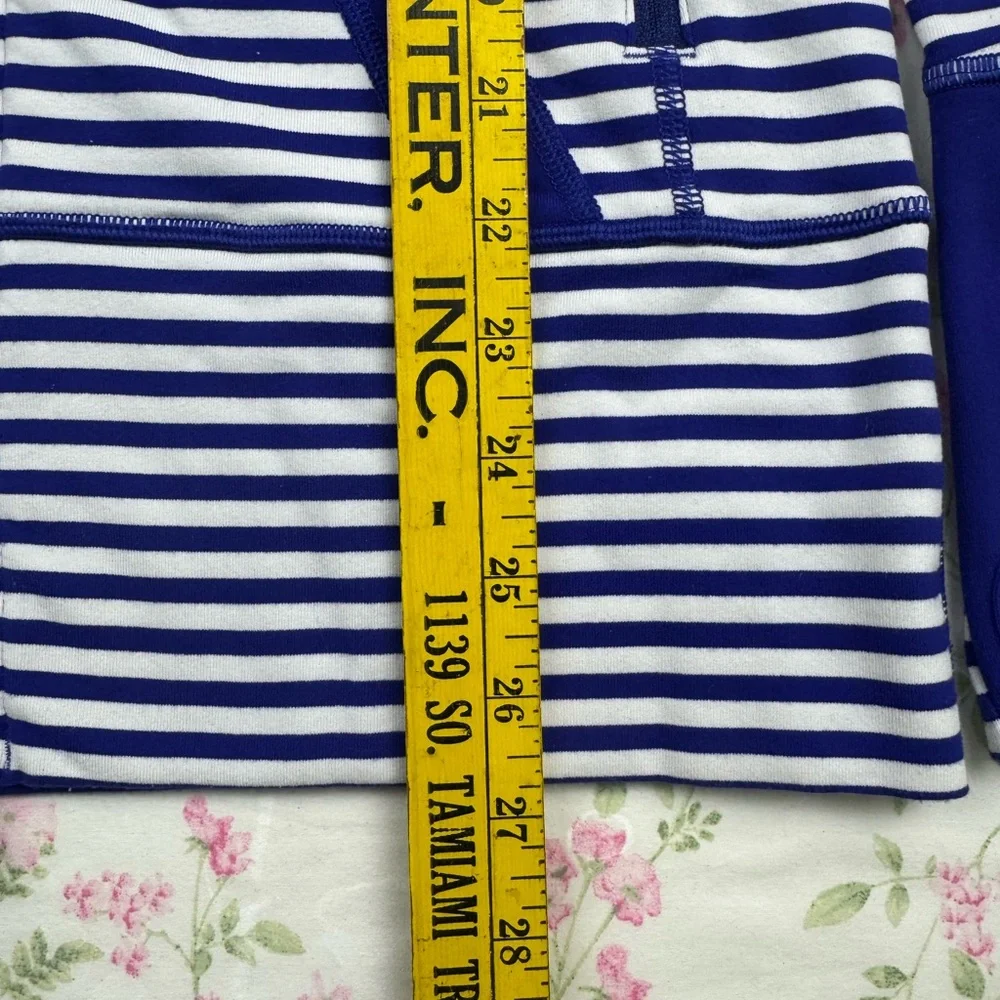 Lululemon In Stride Striped Zip Up Jacket 6 - Picture 16 of 16